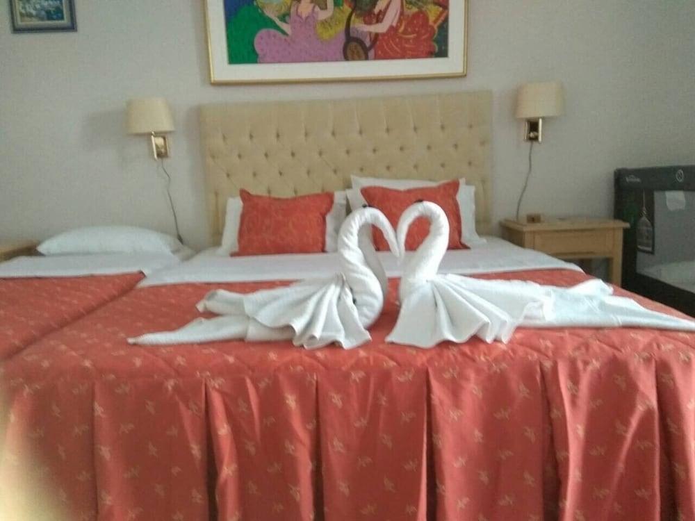 Costa Blu Hotel Benitses  Luaran gambar